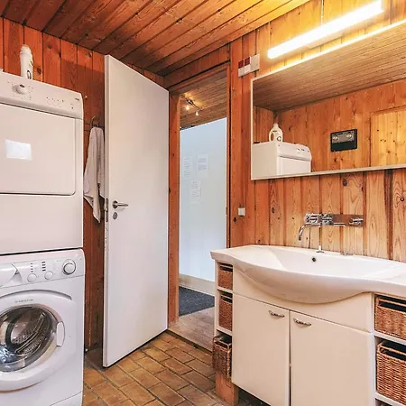 8 Person In Asnaes-by Traum Asnæs