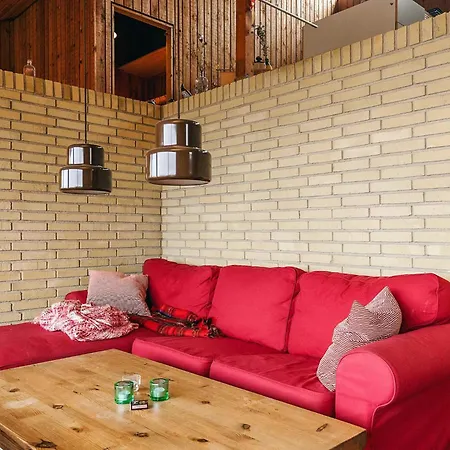 8 Person In Asnaes-by Traum * Asnæs