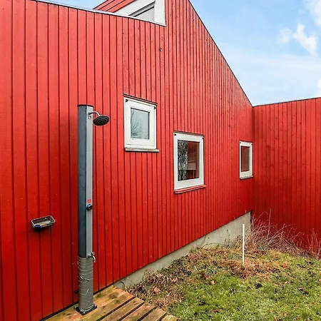 8 Person In Asnæs